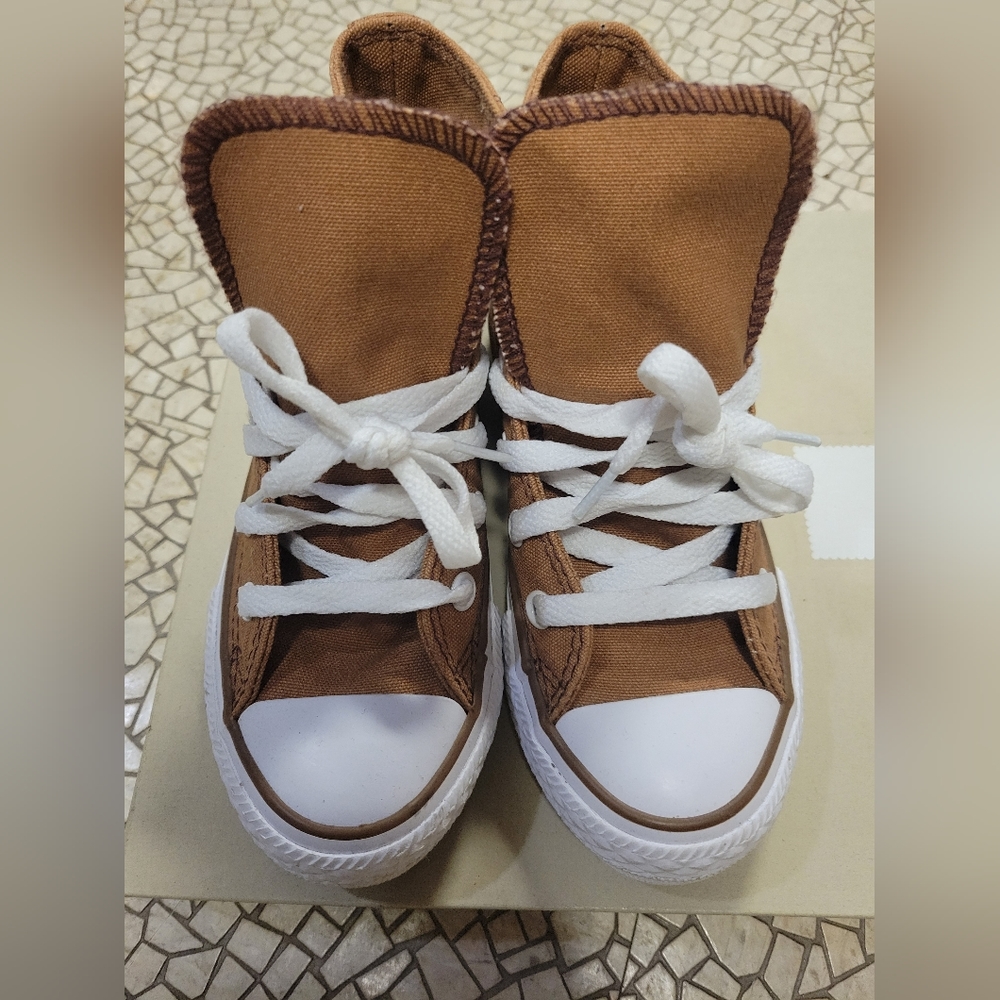 Converse Chucks